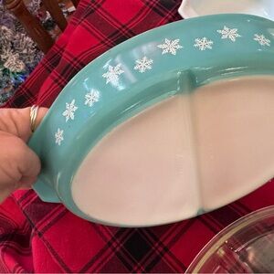 Pyrex Teal and White Divided Dish with Snowflake Design
